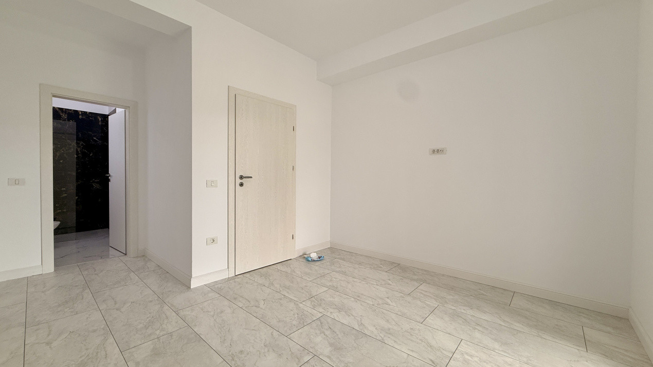 Duplex de vanzare, 3 camere + teren 330 mp, Mosnita Noua 8, foxfort.ro