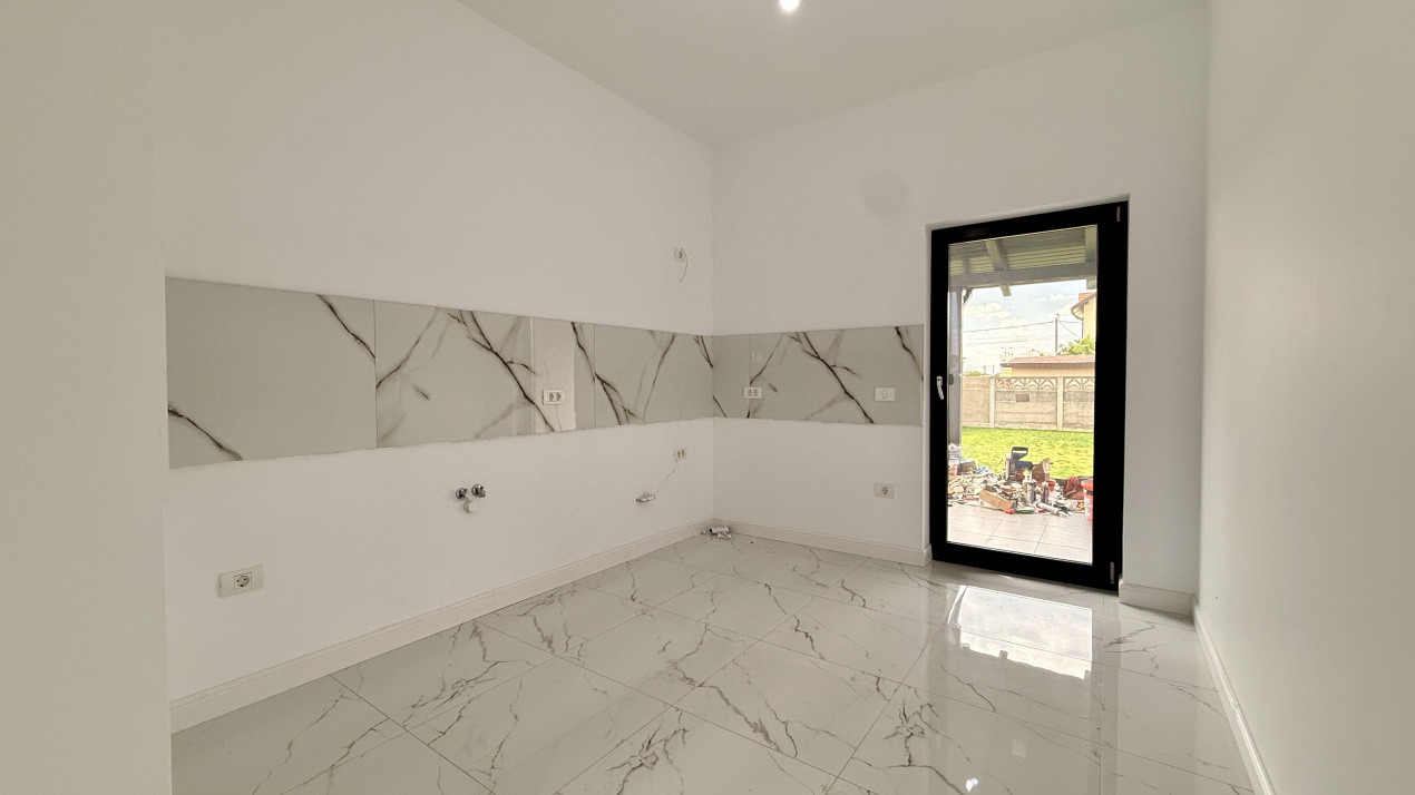 Duplex de vanzare, 3 camere + teren 330 mp, Mosnita Noua 9, foxfort.ro