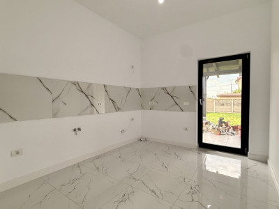 Duplex de vanzare, 3 camere + teren 330 mp, Mosnita Noua imagine mica 9, foxfort.ro