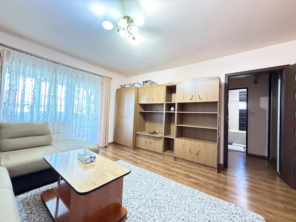 Apartament cu 2 camere, complet renovat, de vanzare in zona Bucovina 9, foxfort.ro