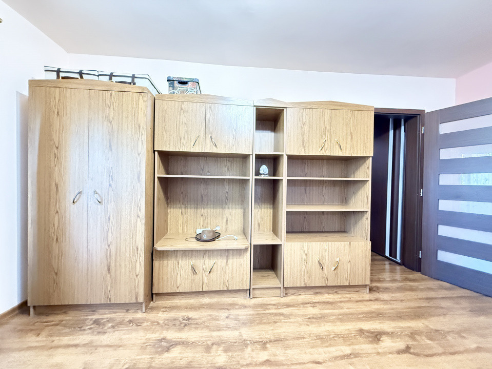 Apartament cu 2 camere, complet renovat, de vanzare in zona Bucovina 12, foxfort.ro