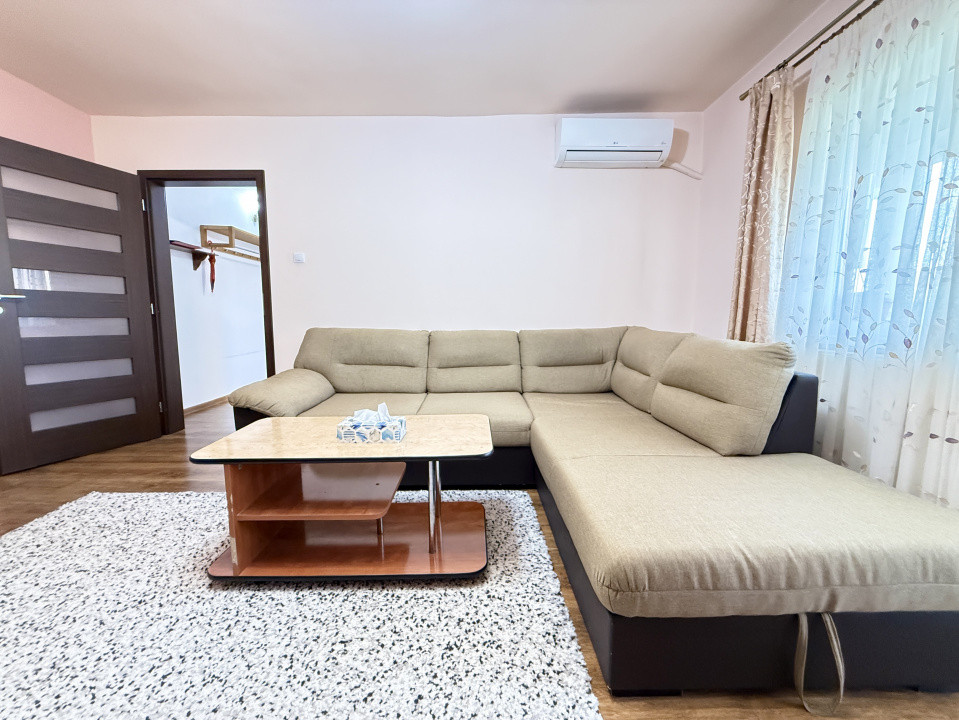Apartament cu 2 camere, complet renovat, de vanzare in zona Bucovina 13, foxfort.ro