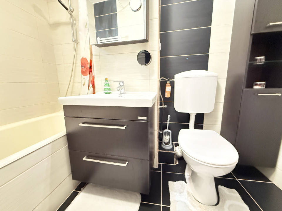 Apartament cu 2 camere, complet renovat, de vanzare in zona Bucovina 27, foxfort.ro