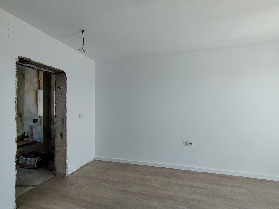 Casa individuala cu 4 camere Parter + 2 Etaje, in Giroc - V10060 16, foxfort.ro