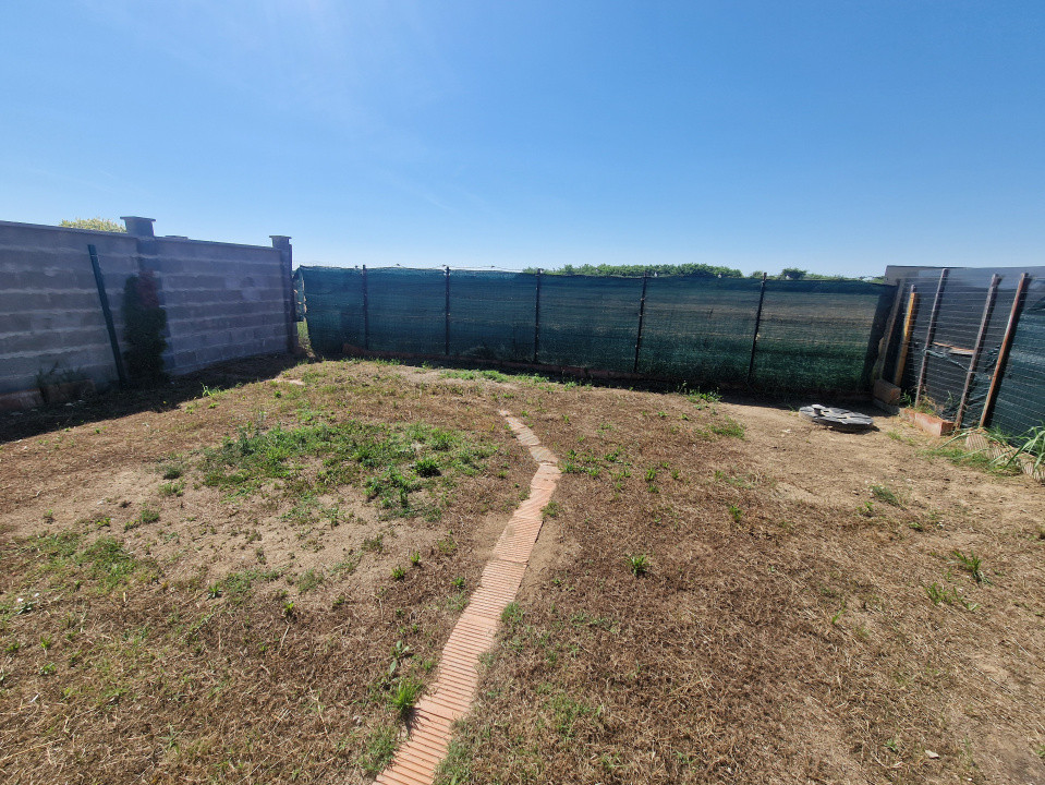 Duplex cu 3 camere si teren de 250 mp in Bucovat 5, foxfort.ro