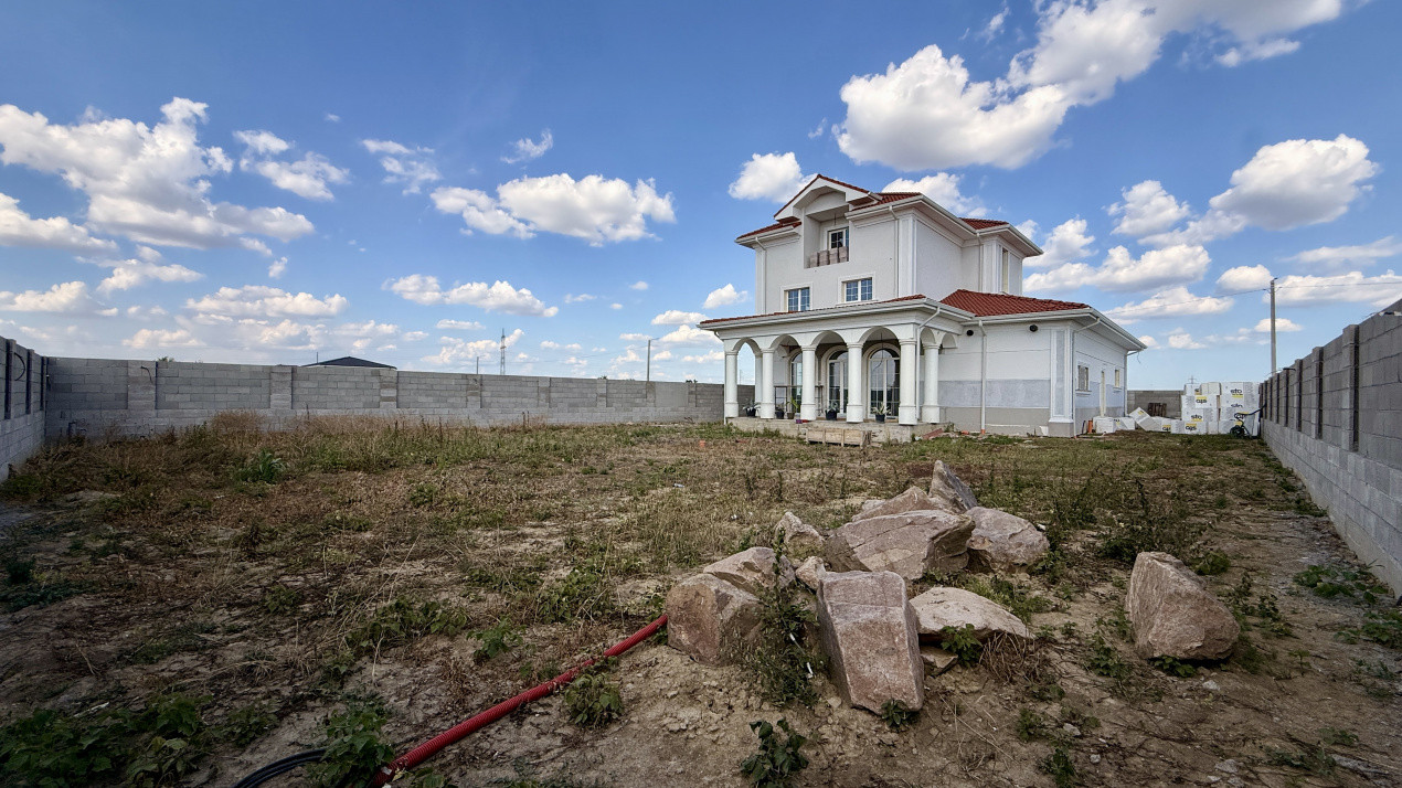 Casa de vanzare 5 camere si teren de 950 mp - Mosnita Noua 1, foxfort.ro