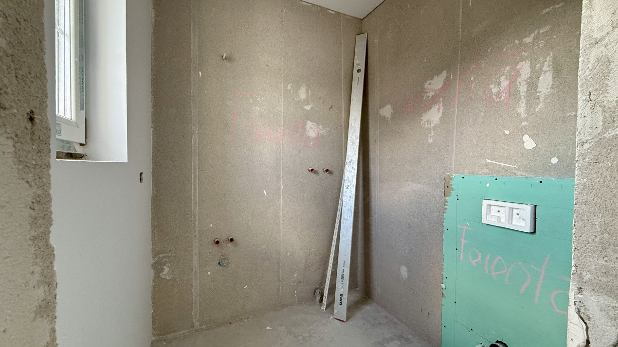 Casa de vanzare 5 camere si teren de 950 mp - Mosnita Noua 28, foxfort.ro