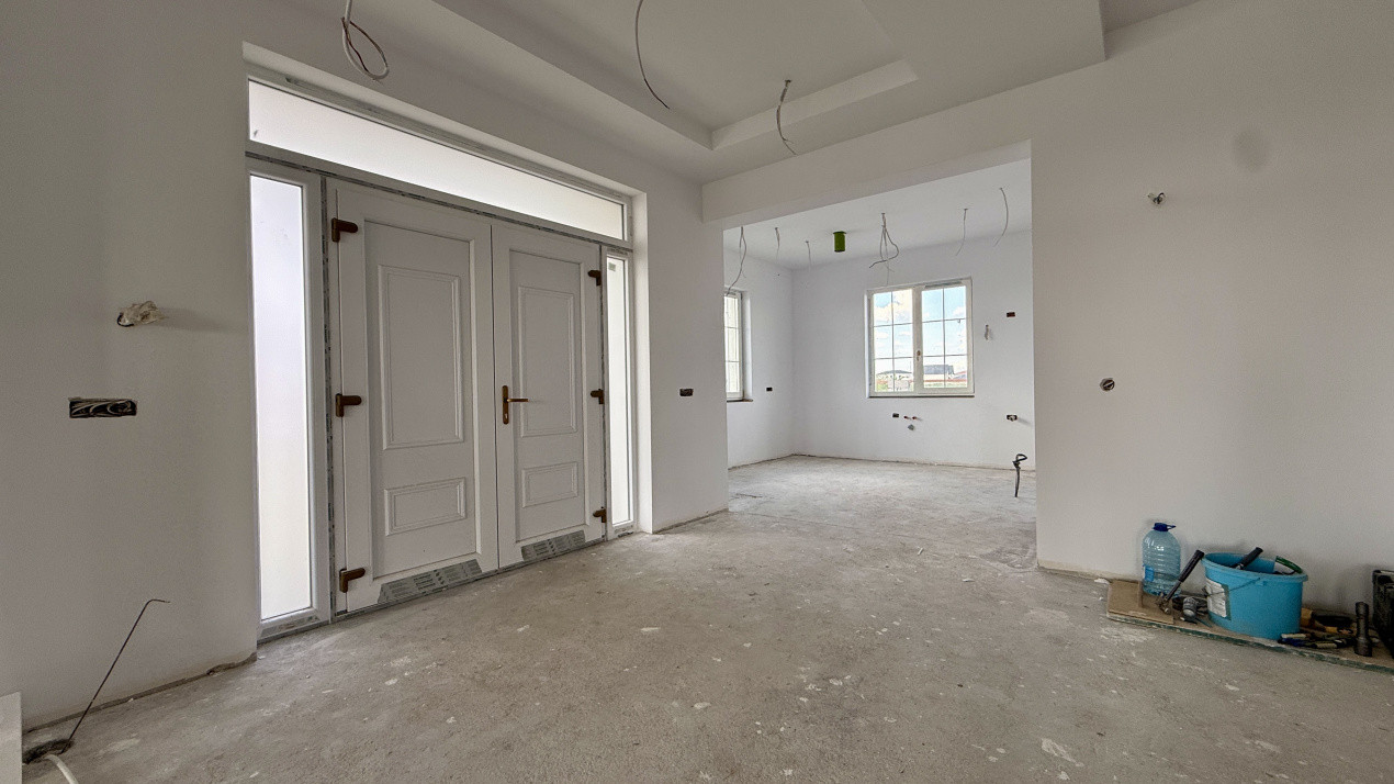 Casa de vanzare 5 camere si teren de 950 mp - Mosnita Noua 31, foxfort.ro