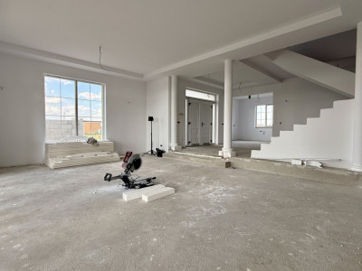 Casa de vanzare 5 camere si teren de 950 mp - Mosnita Noua imagine mica 6, foxfort.ro