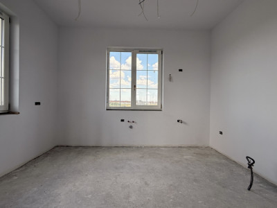 Casa de vanzare 5 camere si teren de 950 mp - Mosnita Noua imagine mica 8, foxfort.ro