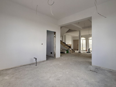 Casa de vanzare 5 camere si teren de 950 mp - Mosnita Noua imagine mica 9, foxfort.ro