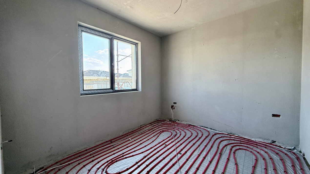 Duplex de vanzare, 4 camere despartit prin camera tehnica - Mosnita 8, foxfort.ro