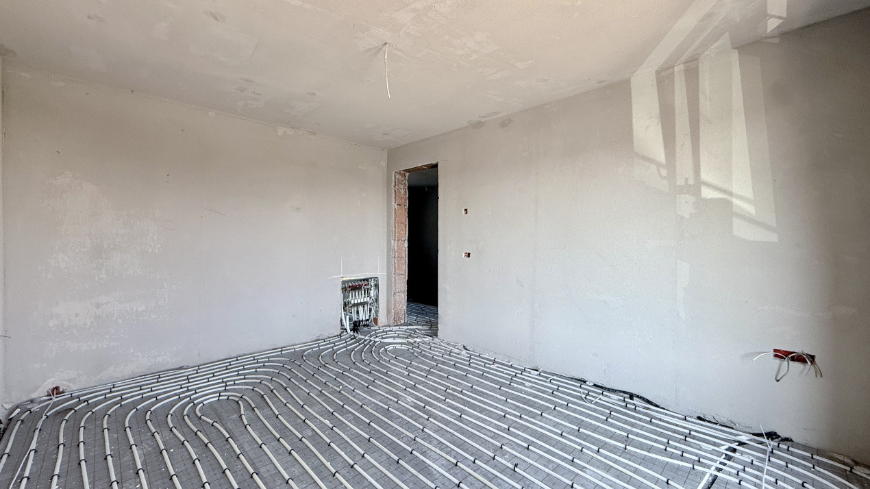 Duplex de vanzare, 4 camere despartit prin camera tehnica - Mosnita 14, foxfort.ro