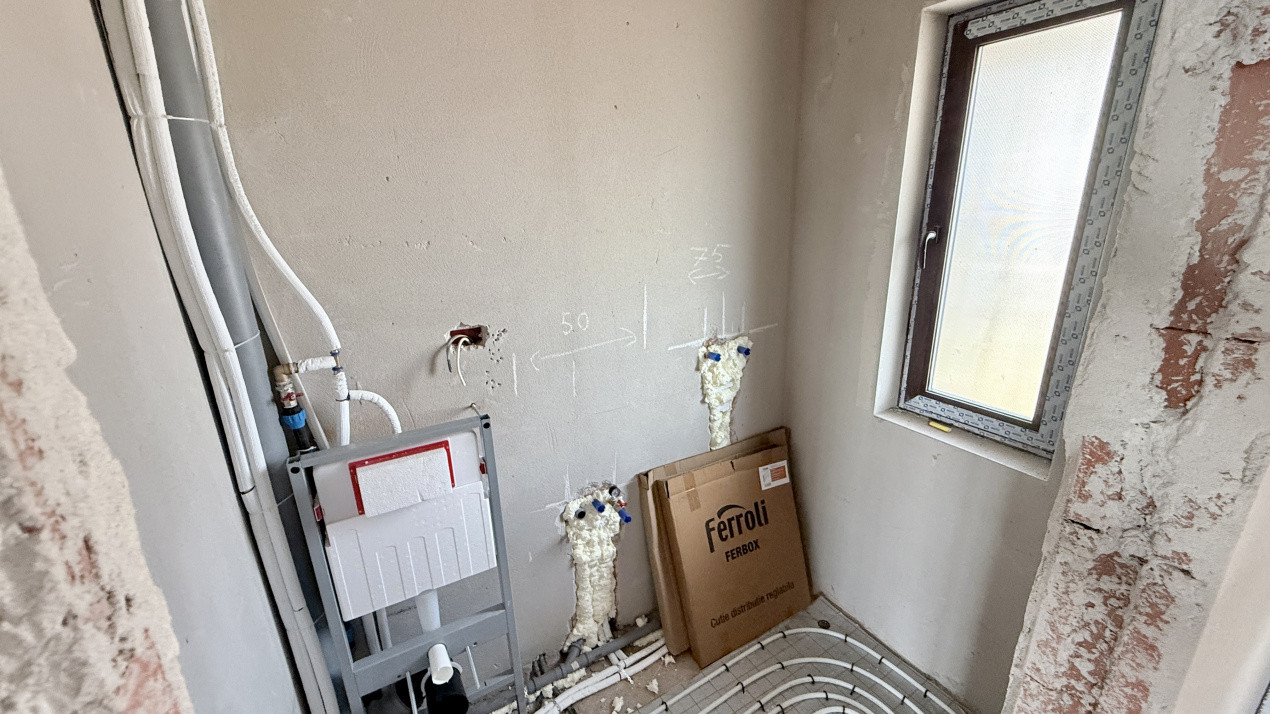 Duplex de vanzare, 4 camere despartit prin camera tehnica - Mosnita 16, foxfort.ro