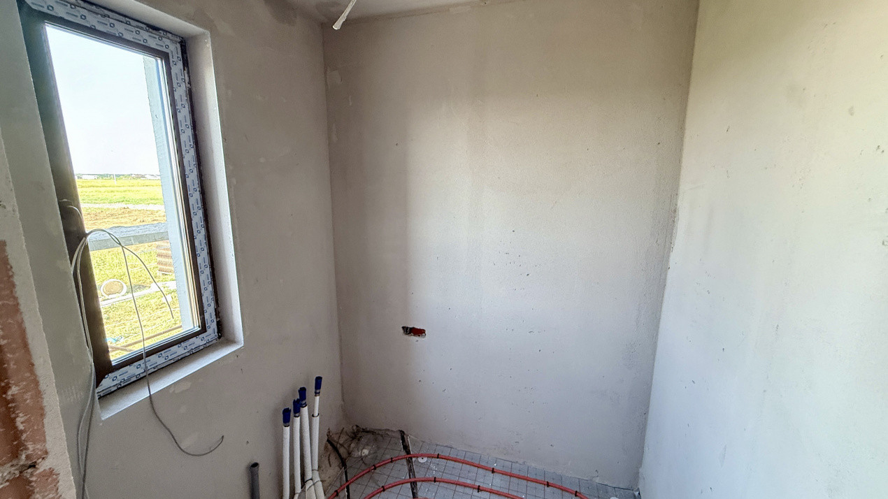 Duplex de vanzare, 4 camere despartit prin camera tehnica - Mosnita 17, foxfort.ro