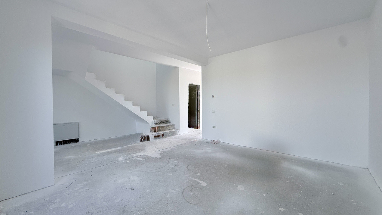 Duplex de vanzare, 4 camere despartit prin camera tehnica - Mosnita 7, foxfort.ro