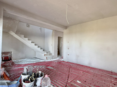 Duplex de vanzare, 4 camere despartit prin camera tehnica - Mosnita imagine mica 5, foxfort.ro