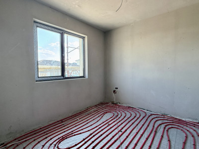 Duplex de vanzare, 4 camere despartit prin camera tehnica - Mosnita imagine mica 8, foxfort.ro