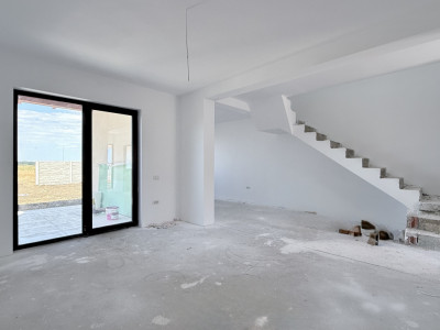 Duplex de vanzare, 4 camere despartit prin camera tehnica - Mosnita imagine mica 6, foxfort.ro