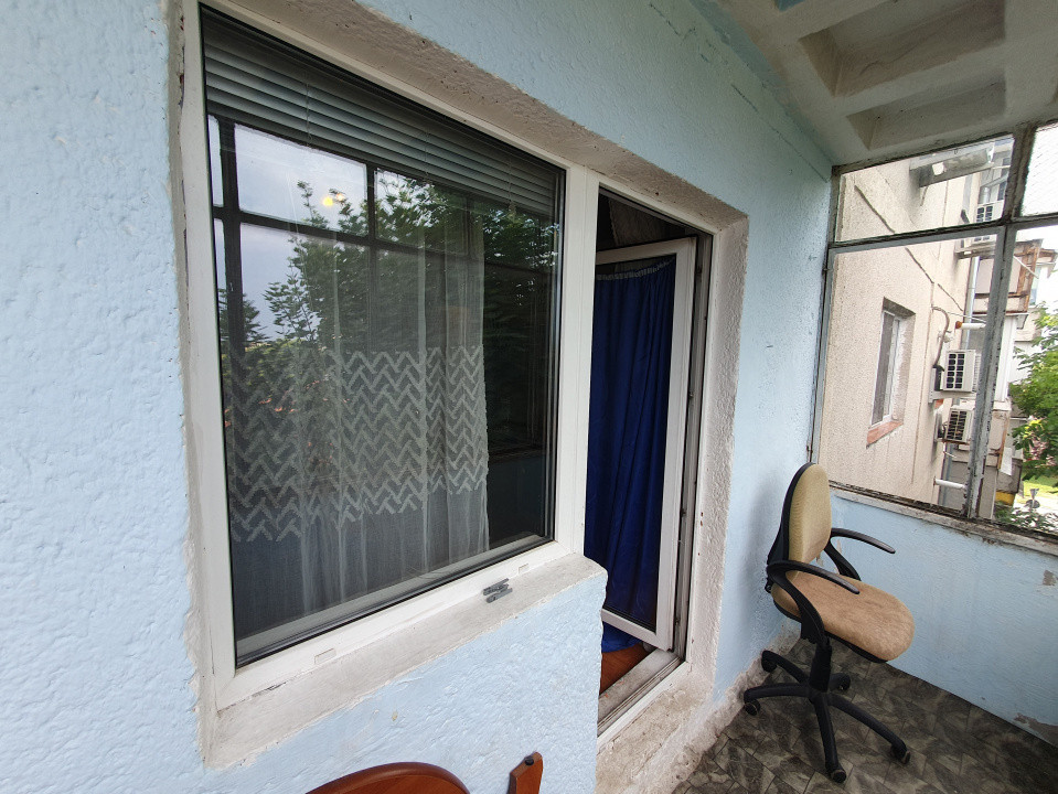 Apartament 2 camere decomandat, etaj 3/4 - zona Steaua 19, foxfort.ro
