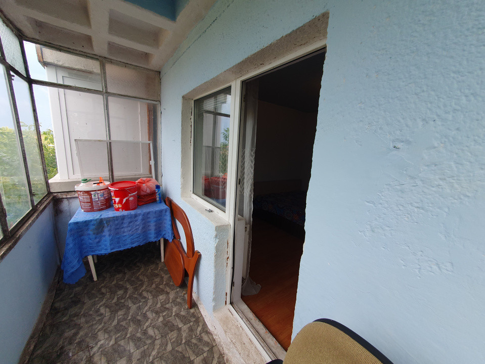 Apartament 2 camere decomandat, etaj 3/4 - zona Steaua 20, foxfort.ro