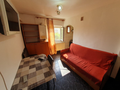 Apartament 2 camere decomandat, etaj 3/4 - zona Steaua imagine mica 6, foxfort.ro