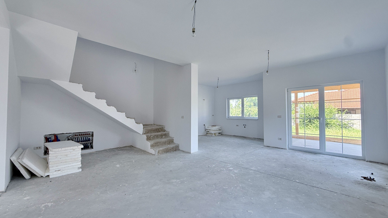 Duplex de vanzare, 5 camere despartit prin garaj - Mosnita Veche 2, foxfort.ro
