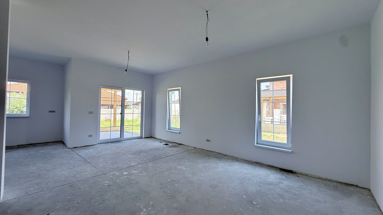 Duplex de vanzare, 5 camere despartit prin garaj - Mosnita Veche 4, foxfort.ro
