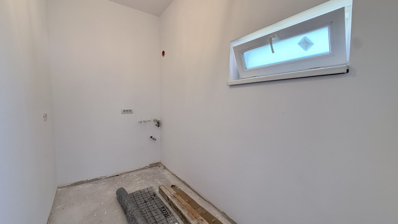 Duplex de vanzare, 5 camere despartit prin garaj - Mosnita Veche 6, foxfort.ro