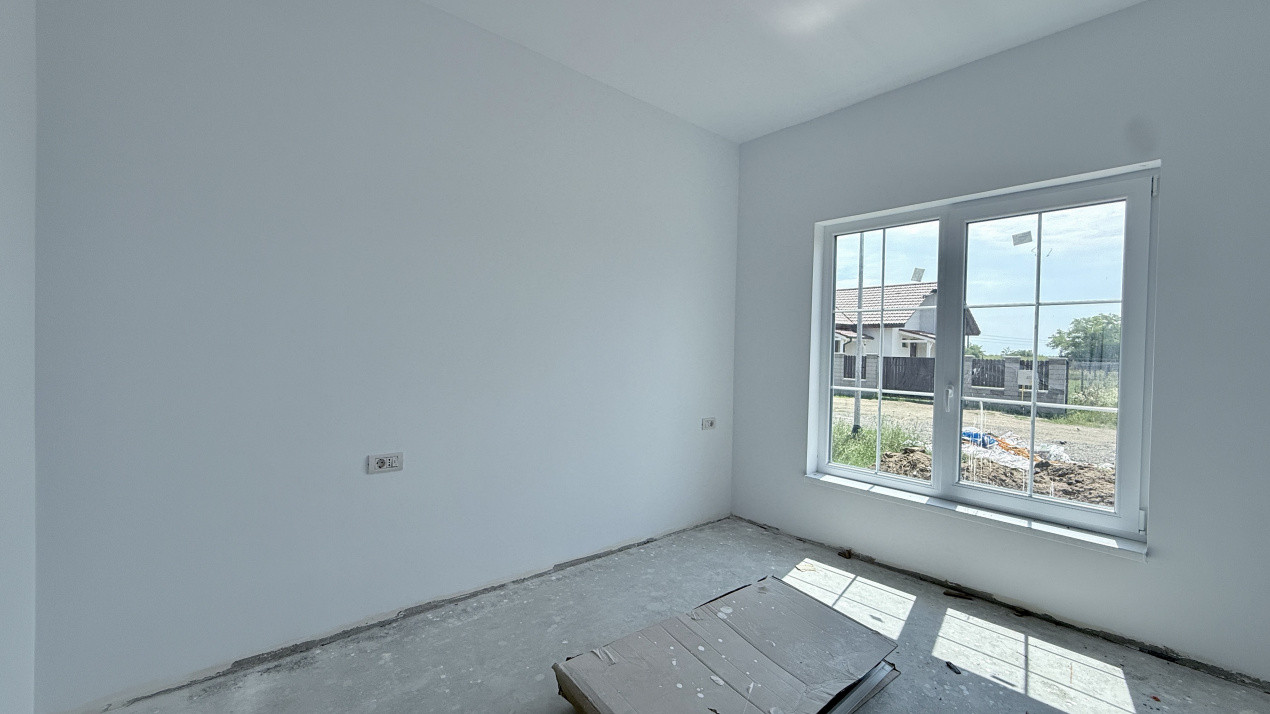 Duplex de vanzare, 5 camere despartit prin garaj - Mosnita Veche 7, foxfort.ro