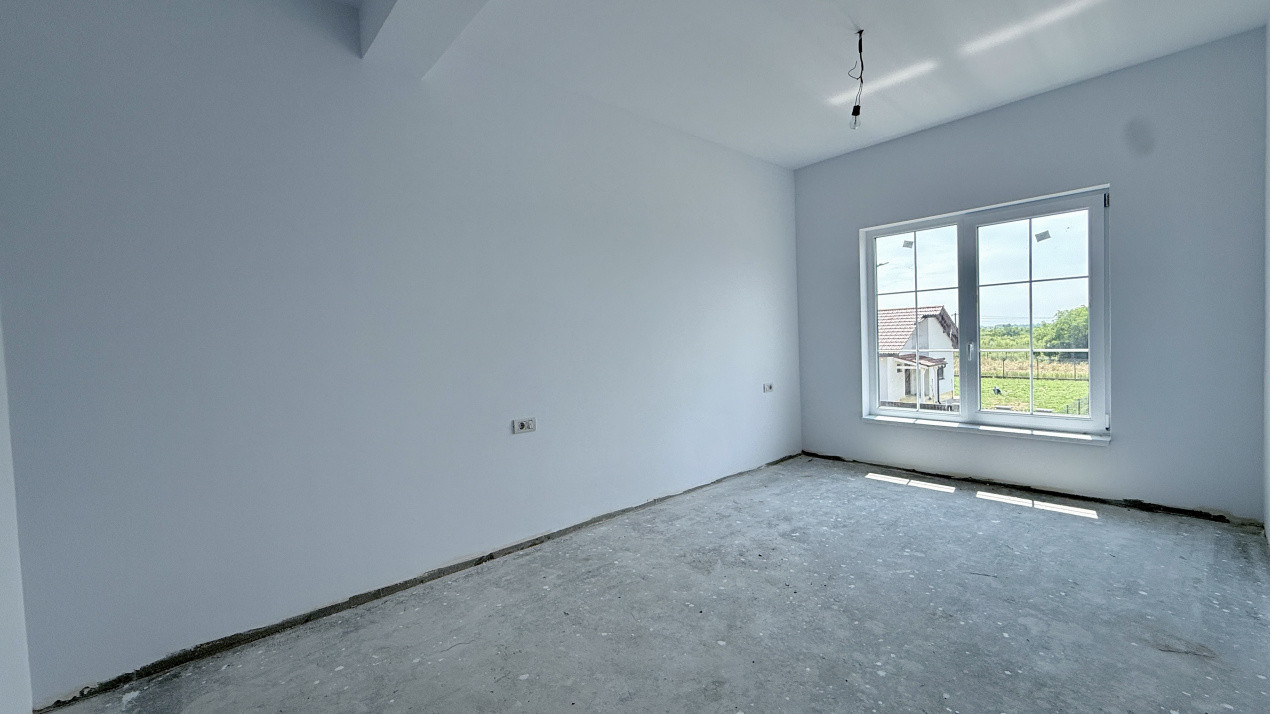 Duplex de vanzare, 5 camere despartit prin garaj - Mosnita Veche 9, foxfort.ro