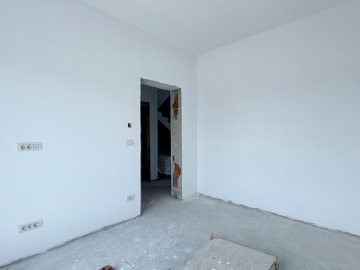 Duplex de vanzare, 5 camere despartit prin garaj - Mosnita Veche imagine mica 8, foxfort.ro