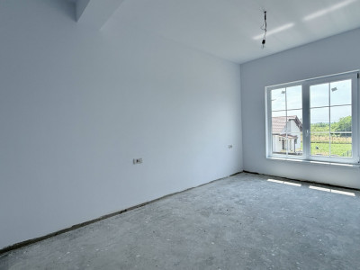 Duplex de vanzare, 5 camere despartit prin garaj - Mosnita Veche imagine mica 9, foxfort.ro