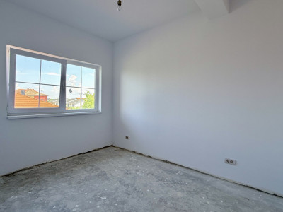 Duplex de vanzare, 5 camere despartit prin garaj - Mosnita Veche imagine mica 11, foxfort.ro