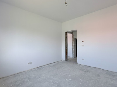 Duplex de vanzare, 5 camere despartit prin garaj - Mosnita Veche imagine mica 14, foxfort.ro