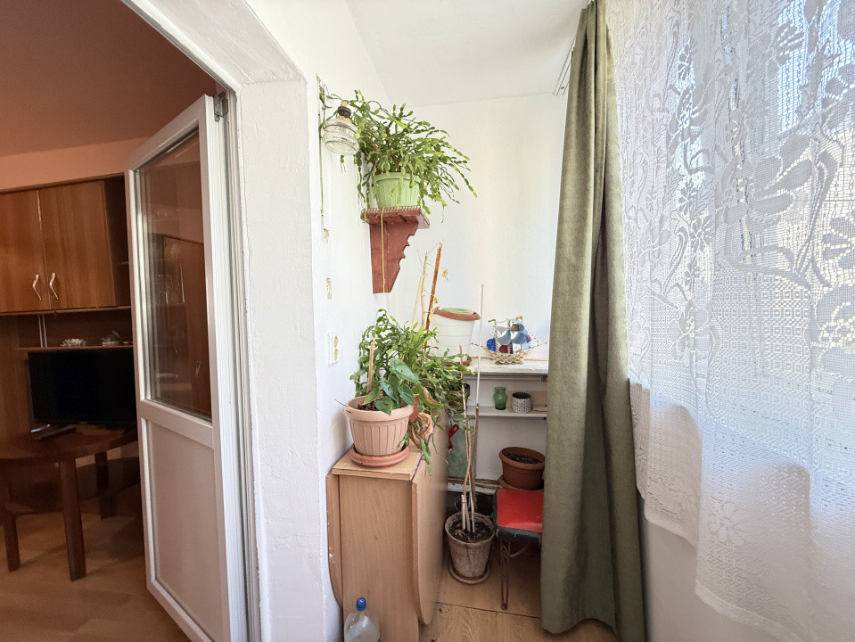 COMISION 0% - Apartament cu 4 camere, 79 mp utili, de vanzare in zona Lipovei 10, foxfort.ro