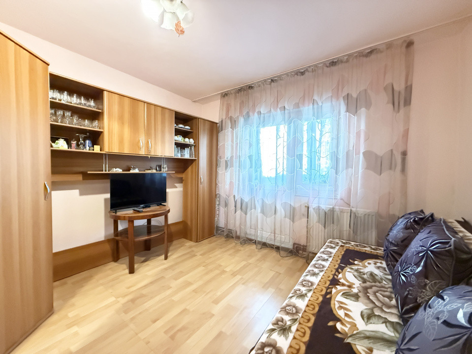 COMISION 0% - Apartament cu 4 camere, 79 mp utili, de vanzare in zona Lipovei 19, foxfort.ro