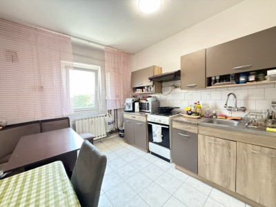 COMISION 0% - Apartament cu 4 camere, 79 mp utili, de vanzare in zona Lipovei imagine mica 5, foxfort.ro
