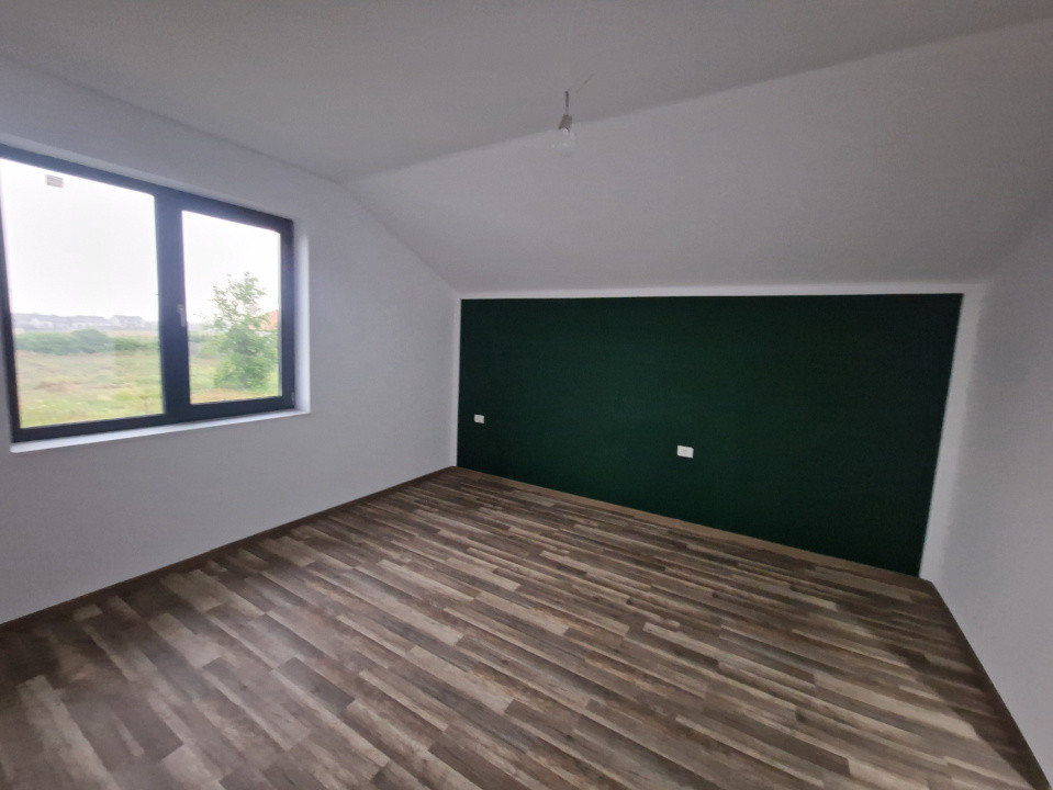 Duplex de vanzare, 4 camere, Mosnita Veche 1, foxfort.ro