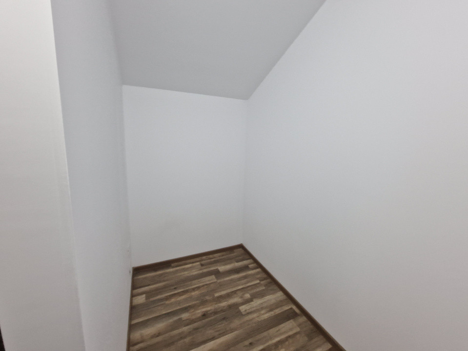 Duplex de vanzare, 4 camere, Mosnita Veche 2, foxfort.ro