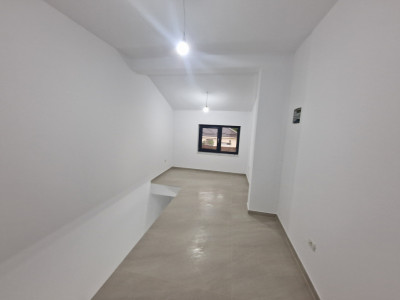 Duplex de vanzare, 4 camere, Mosnita Veche imagine mica 5, foxfort.ro