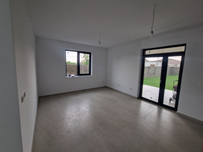 Duplex de vanzare, 4 camere, Mosnita Veche imagine mica 12, foxfort.ro