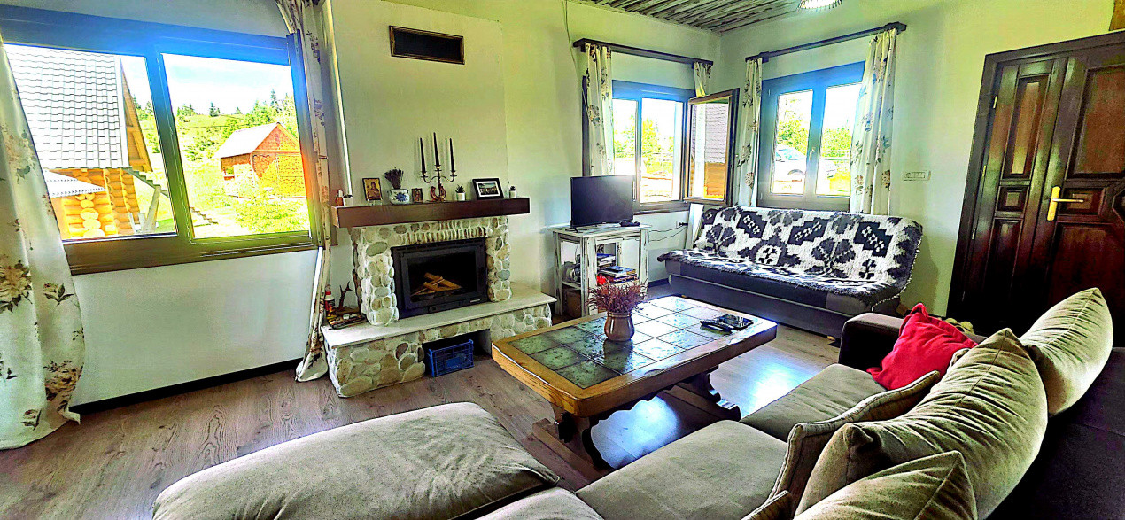 Cabana cu 7 camere de vanzare in Albac - V10073 22, foxfort.ro