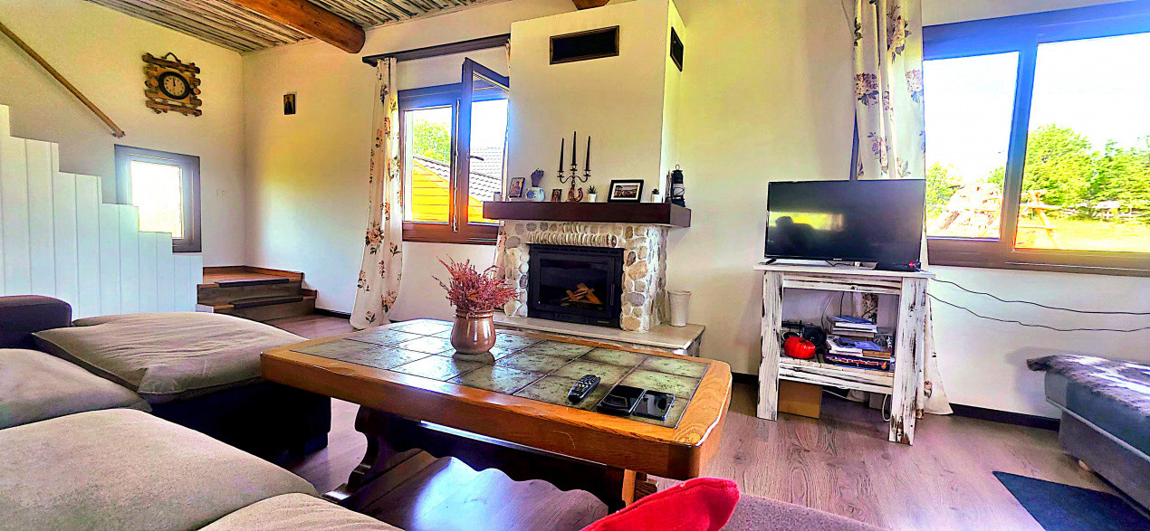 Cabana cu 7 camere de vanzare in Albac - V10073 24, foxfort.ro