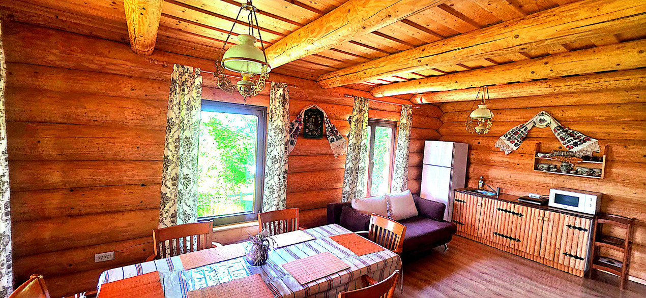 Cabana cu 7 camere de vanzare in Albac - V10073 34, foxfort.ro