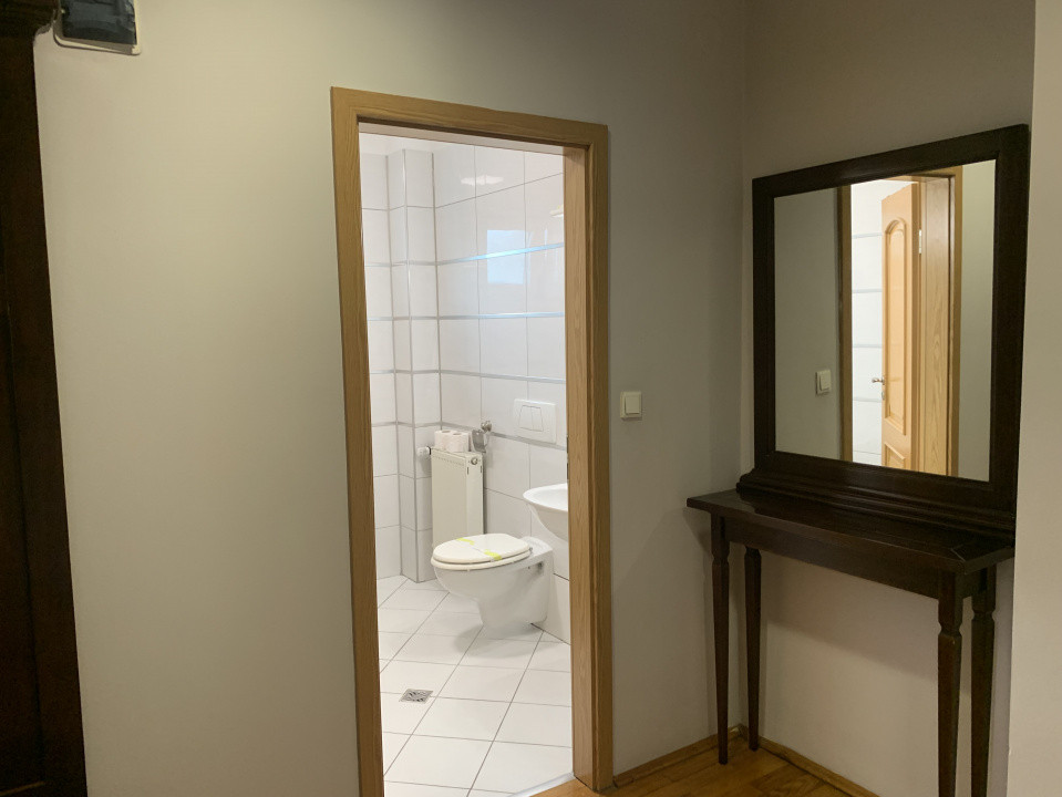 Hotel/Pensiune 30 Camere | Teren 2.500 mp | Take Ionescu 9, foxfort.ro