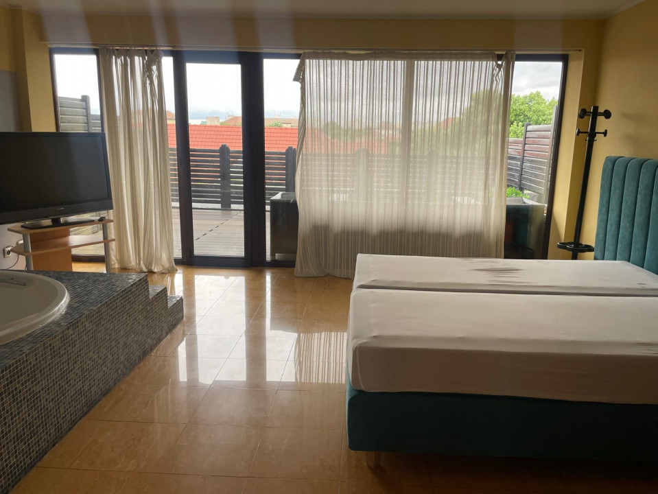 Vanzare Hotel 9, foxfort.ro