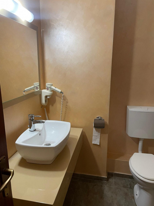 Vanzare Hotel 11, foxfort.ro