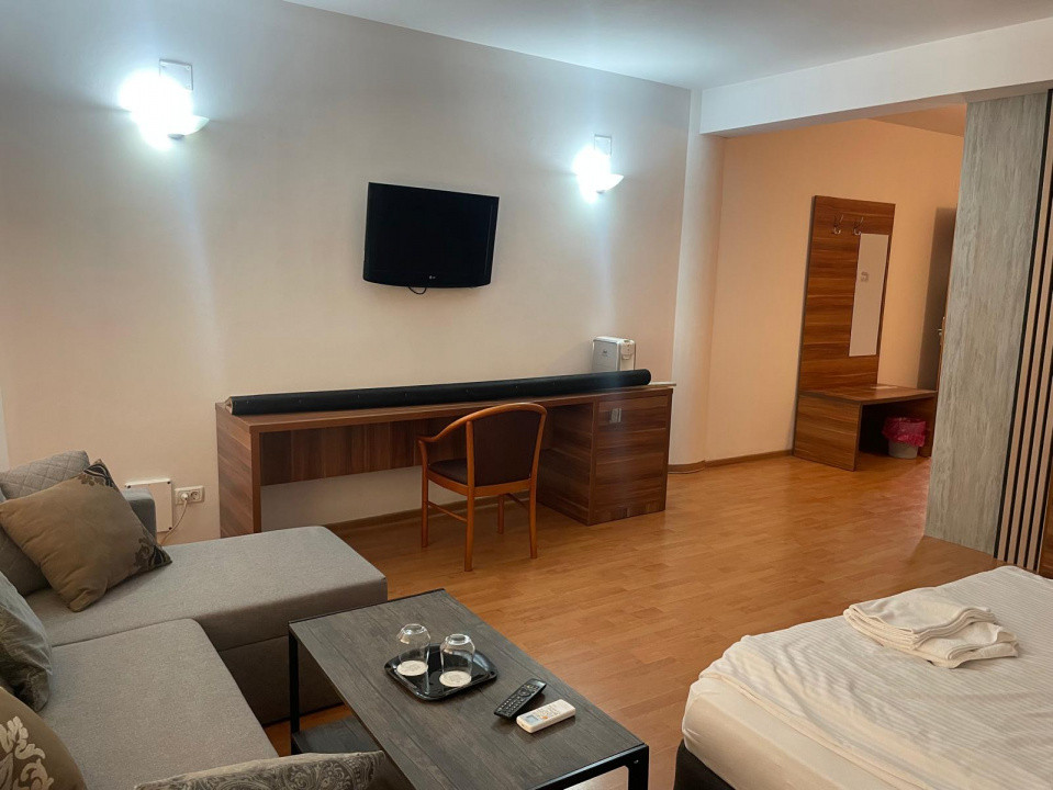 Vanzare Hotel 12, foxfort.ro