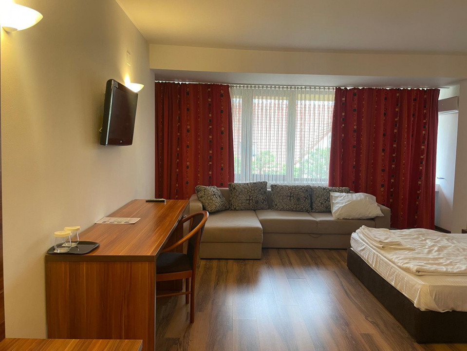 Vanzare Hotel 18, foxfort.ro